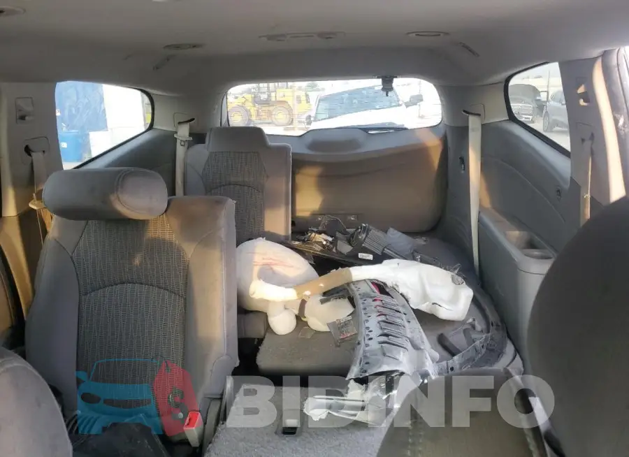 1GNKRFKD0FJ369145 Photo# 10
