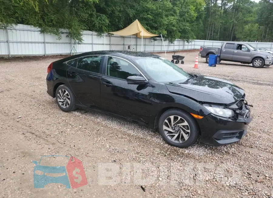19XFC2F75GE203811 Photo# 4