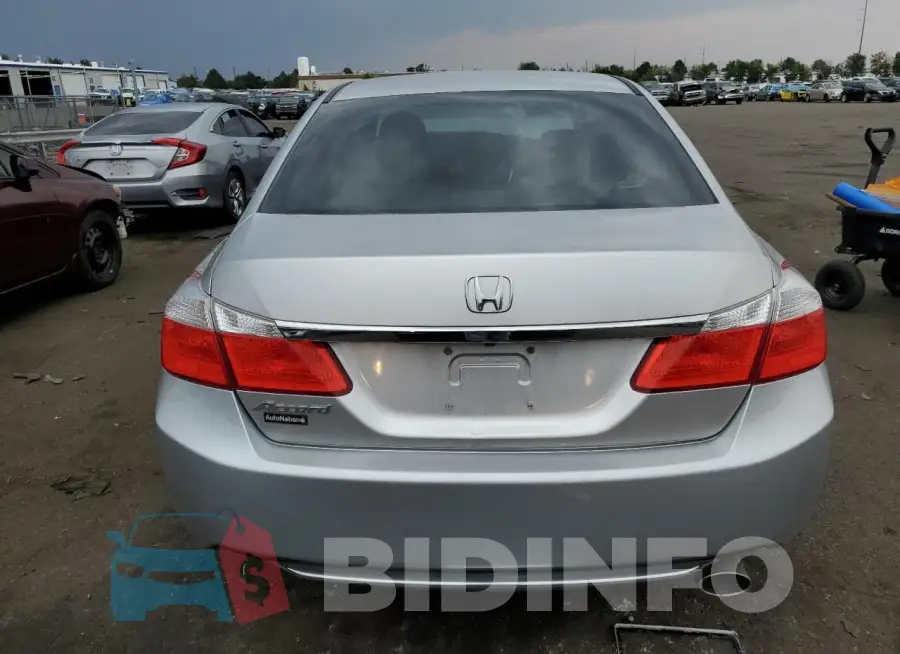 1HGCR2F37FA180629 Photo# 6