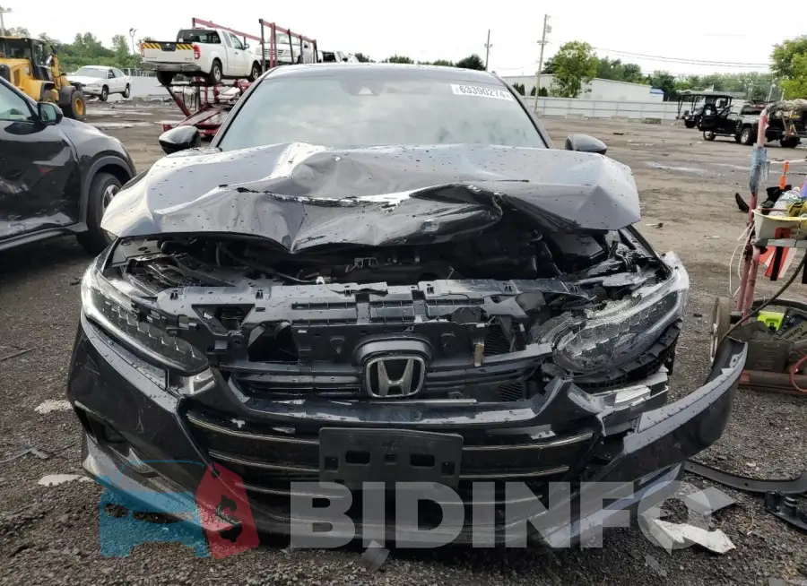 1HGCV2F37MA010800 Photo# 5
