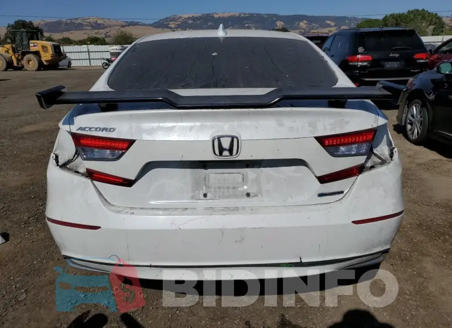 1HGCV3F43JA012019 Photo# 6