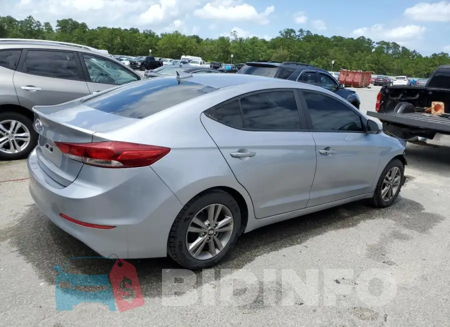 5NPD84LFXHH164405 Photo# 3