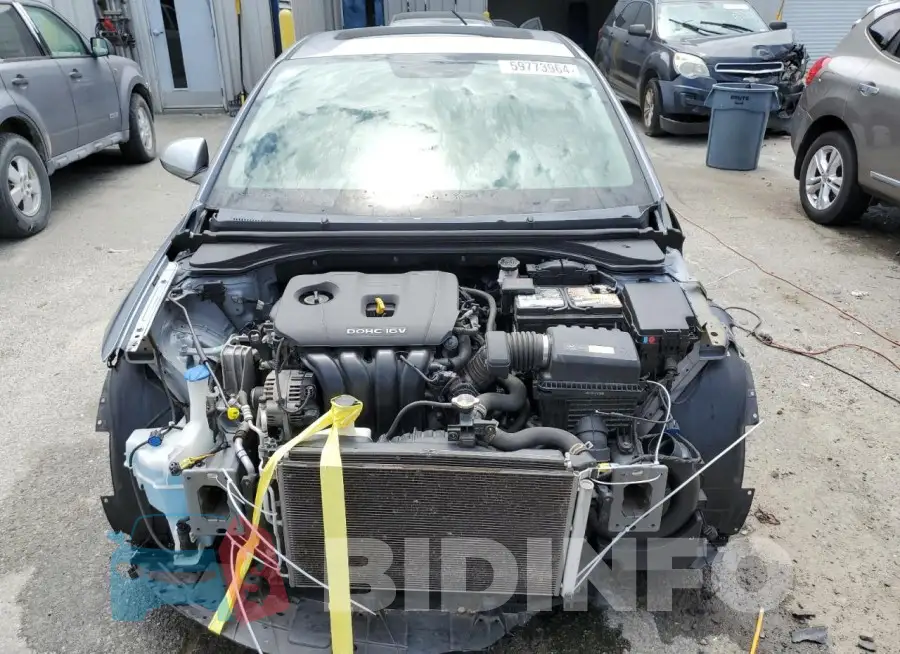 5NPD84LFXHH164405 Photo# 5