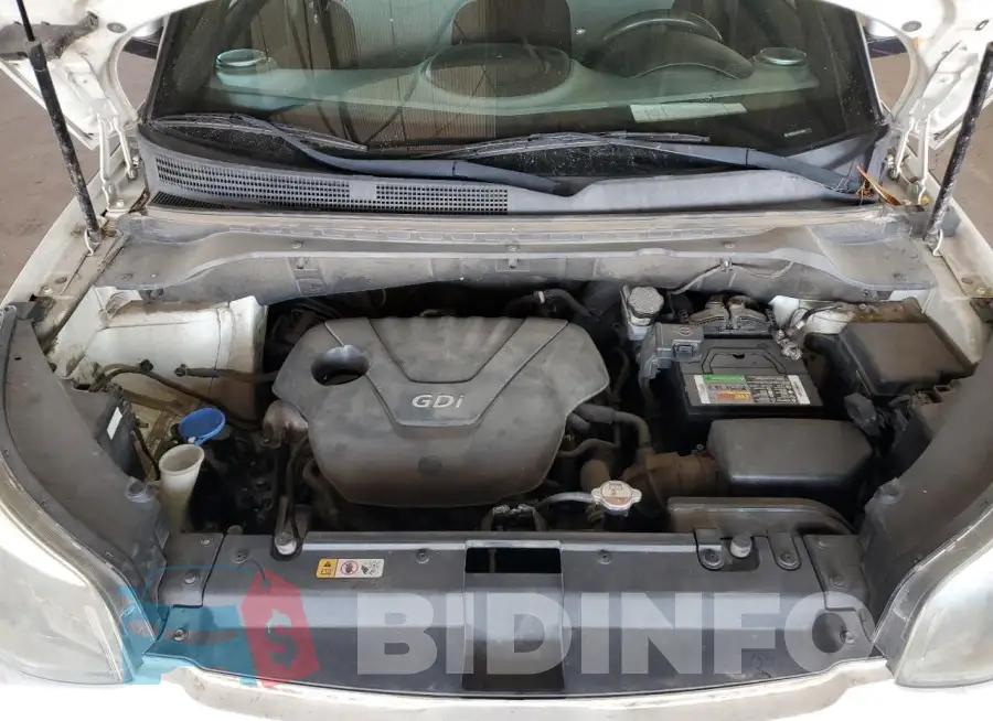 KNDJN2A26F7231874 Photo# 11
