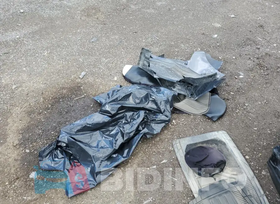 2T1BURHE6FC385290 Photo# 12