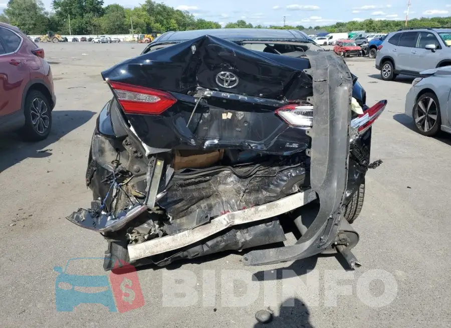 4T1B11HK8JU104582 Photo# 6