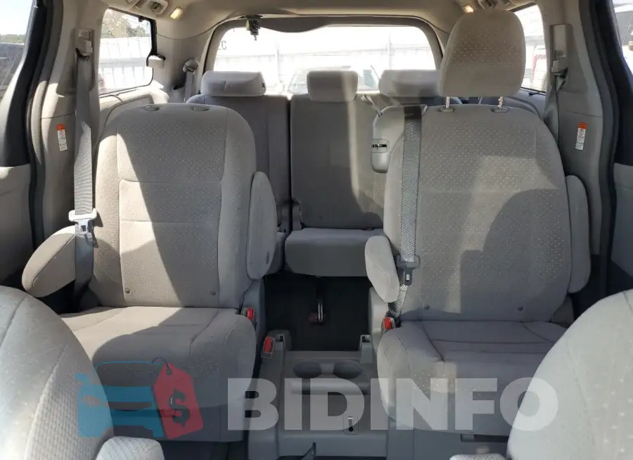 5TDKZ3DC2JS940044 Photo# 10