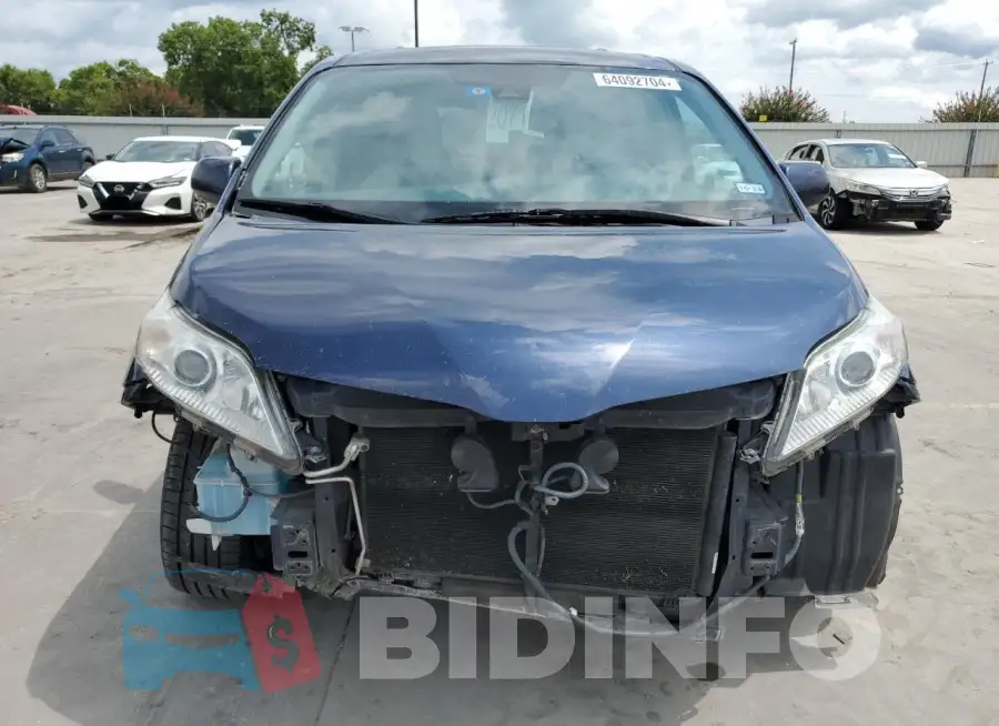 5TDKZ3DC2JS940657 Photo# 5