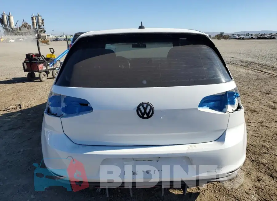 3VW4T7AU5GM025063 Photo# 6