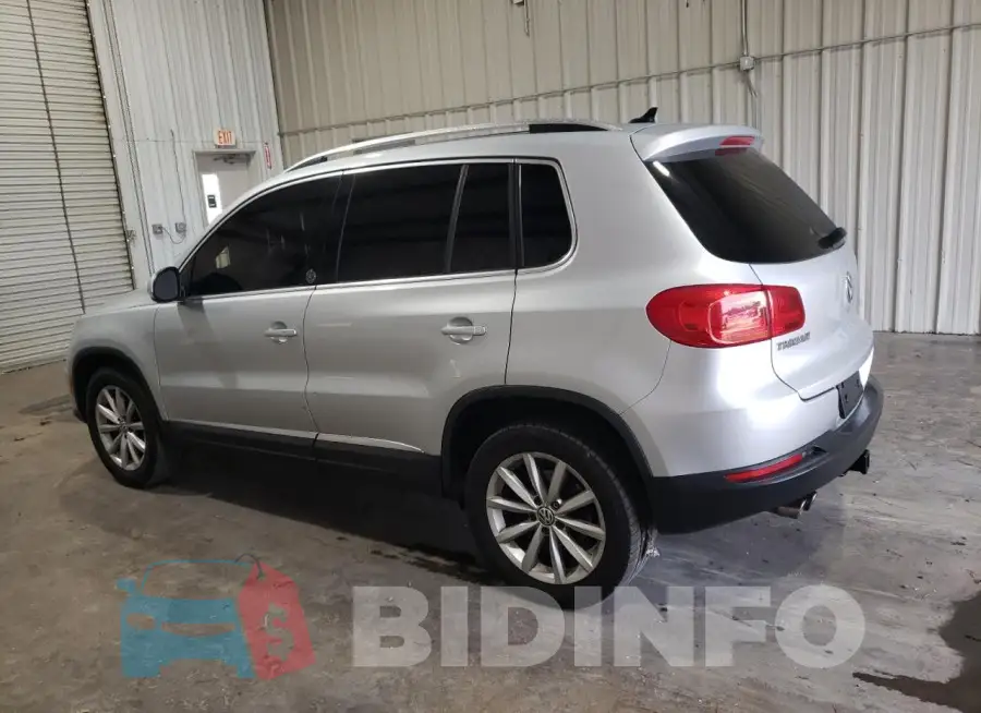 WVGRV7AX1HK002994 Photo# 2