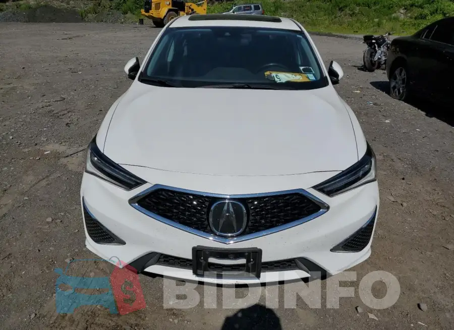 19UDE2F35MA010749 Photo# 5