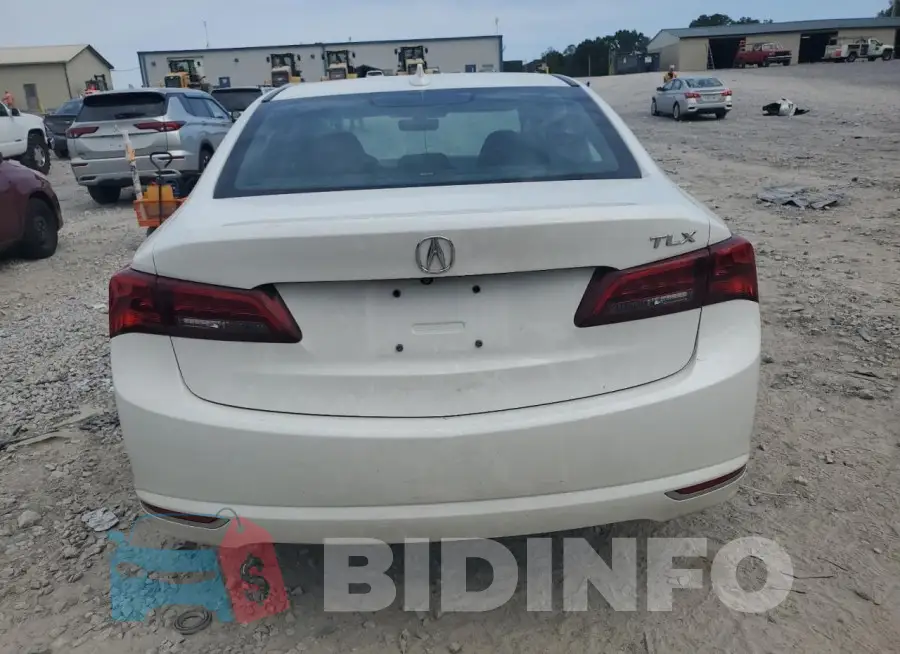 19UUB2F56FA002530 Photo# 6