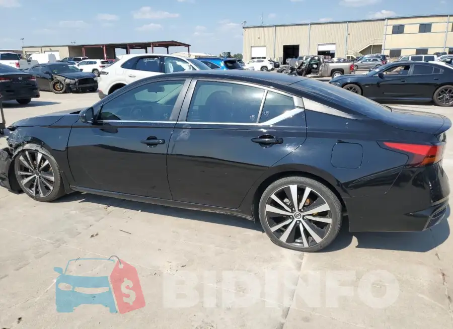 1N4BL4CV9KC252433 Photo# 2