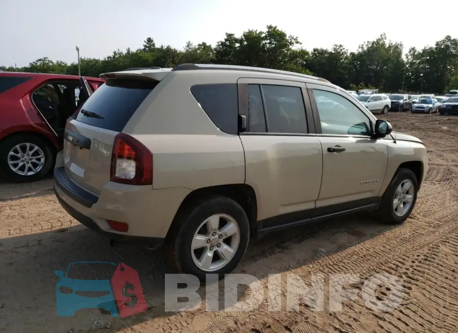 1C4NJCBA5GD815436 Photo# 3