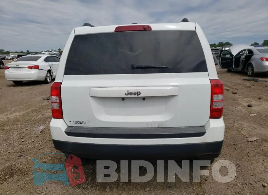 1C4NJPBAXGD743902 Photo# 6