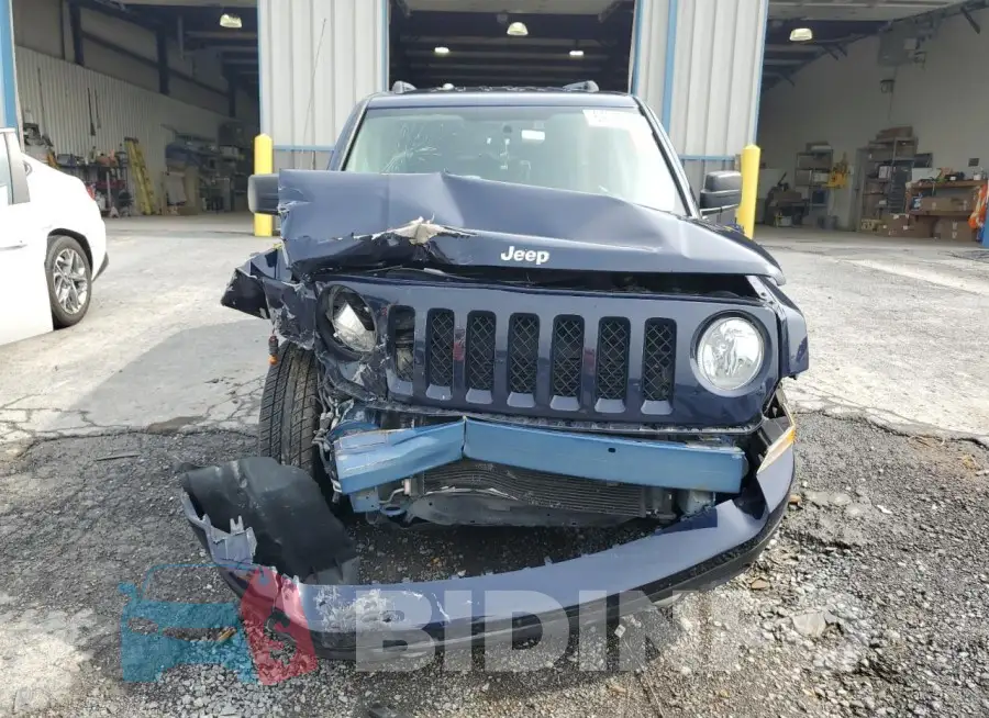 1C4NJPBBXHD131533 Photo# 5