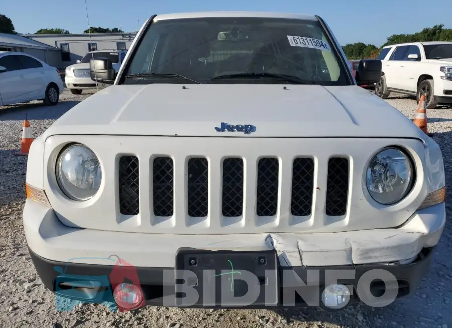 1C4NJPFA7HD122578 Photo# 5