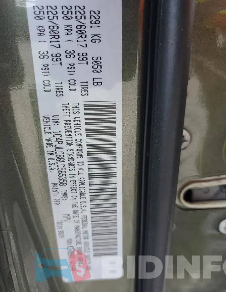 1C4PJLCB6LD565358 Photo# 12