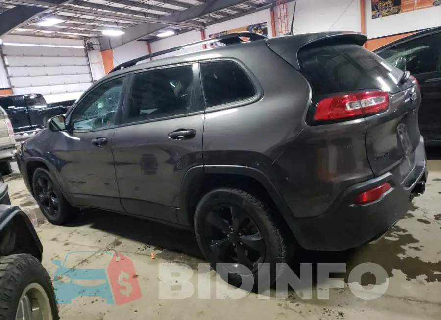 1C4PJMAXXJD613932 Photo# 2