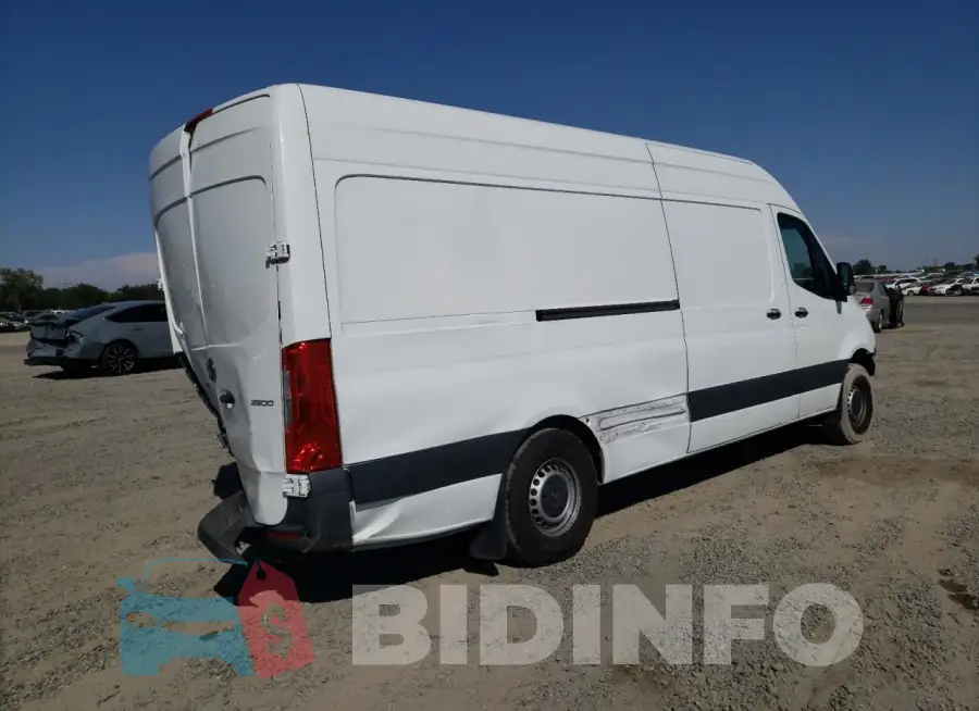 W1W40CHY9MT052829 Photo# 3