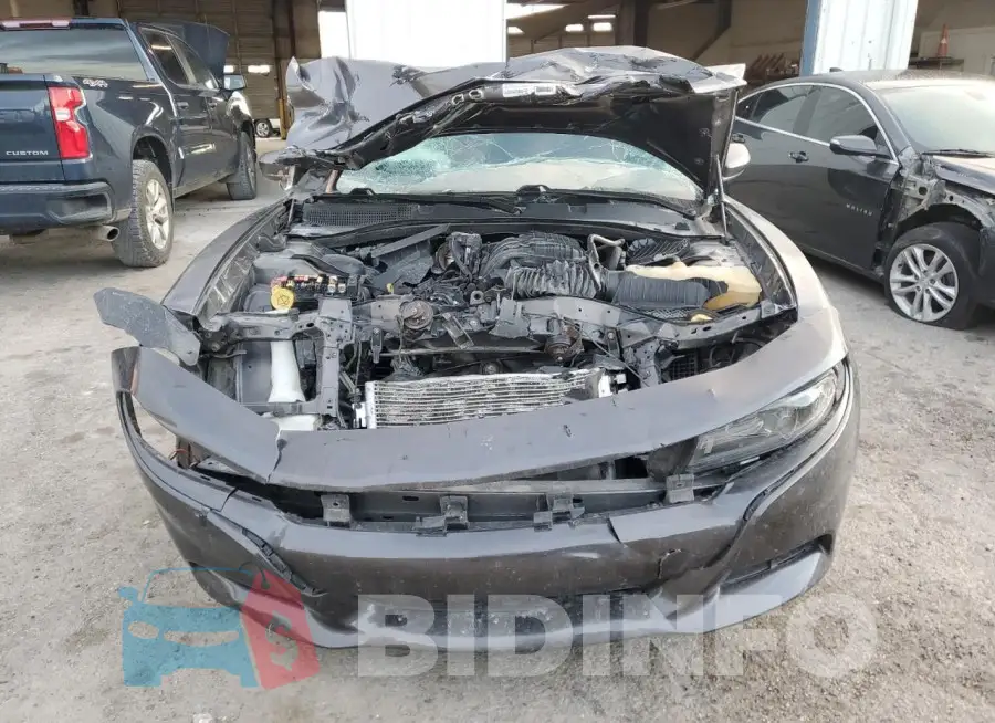 2C3CDXBG6KH638499 Photo# 5