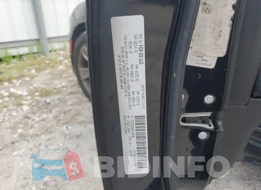 2C3CDXHG9GH138786 Photo# 12