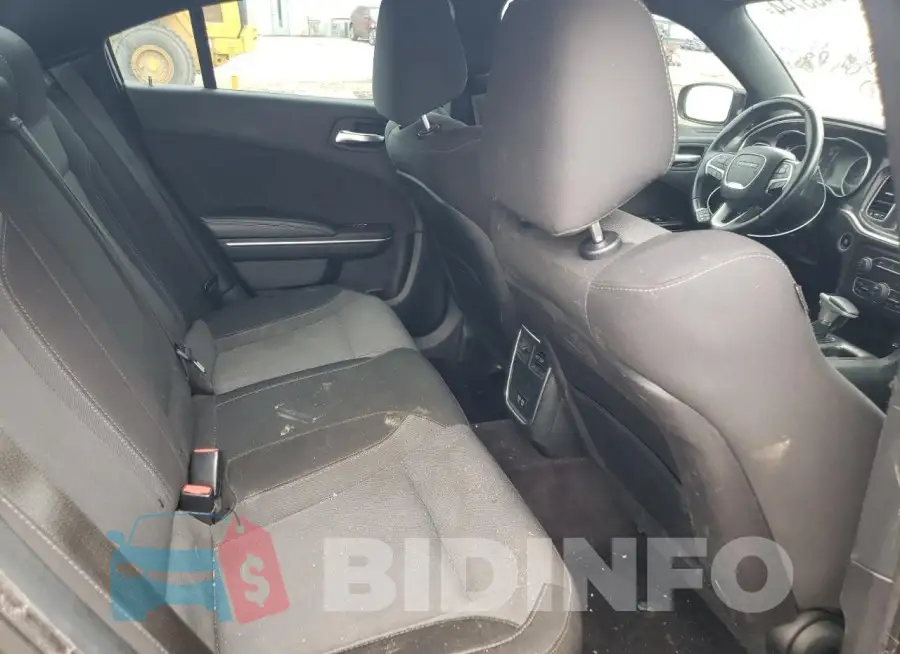 2C3CDXJG9GH273082 Photo# 10