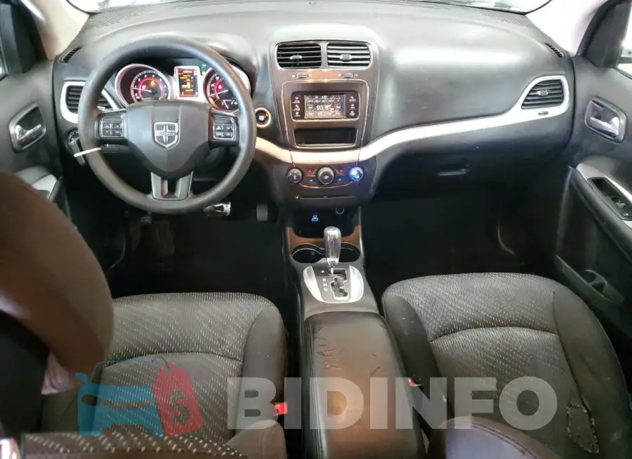 3C4PDCAB3JT170426 Photo# 8