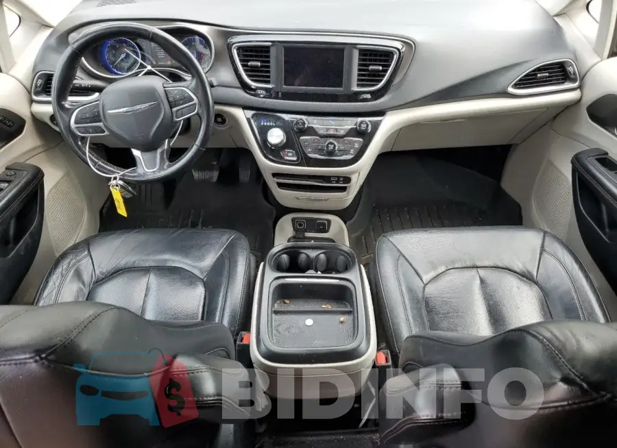 2C4RC1BGXLR182119 Photo# 8