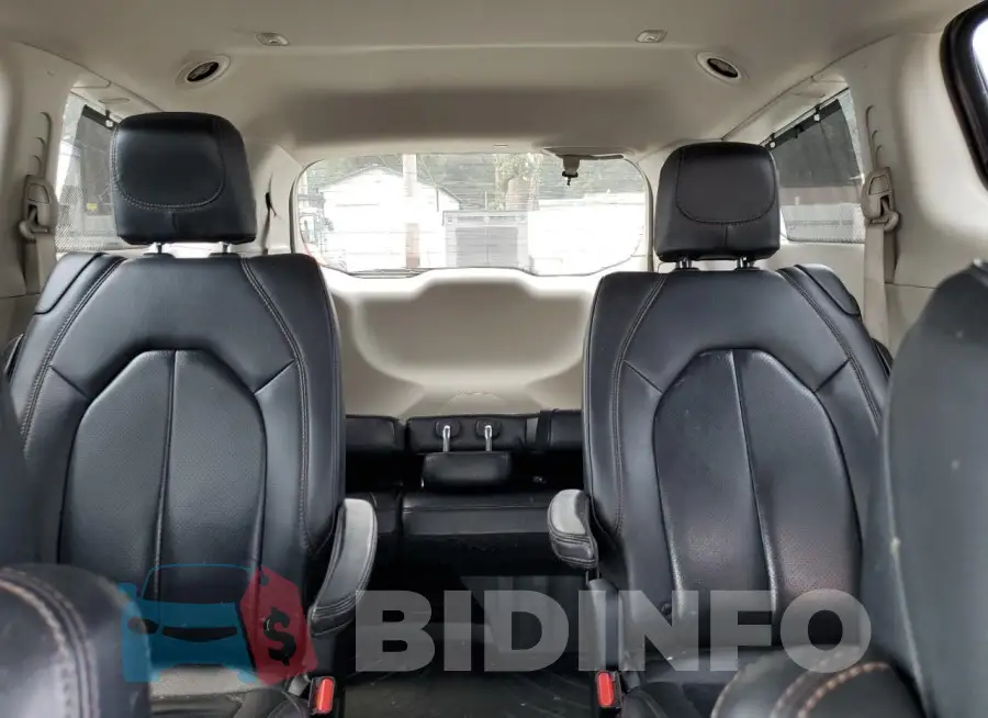 2C4RC1BGXLR182119 Photo# 10