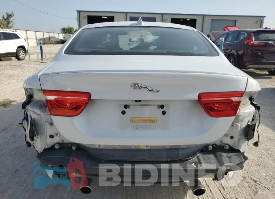 SAJAF4BV4HA960724 Photo# 6