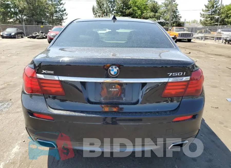 WBAYB6C55FD225231 Photo# 6