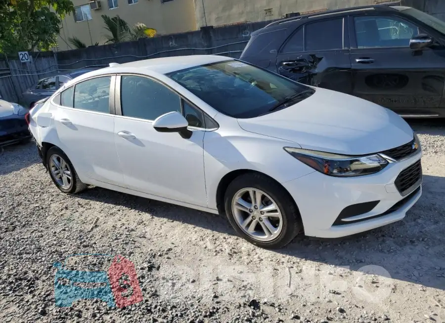 1G1BE5SM3J7231791 Photo# 4