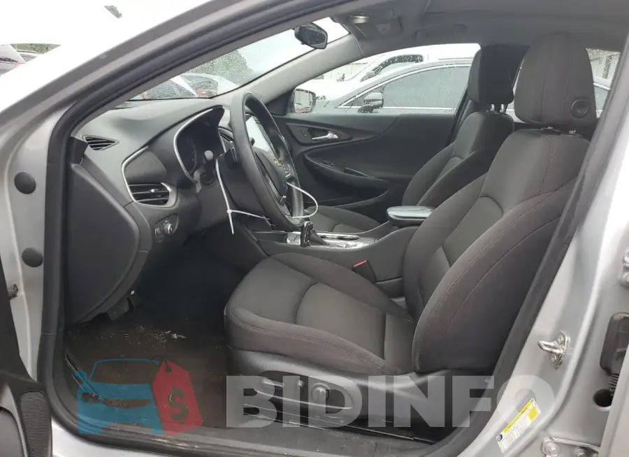 1G1ZD5ST2NF125823 Photo# 7