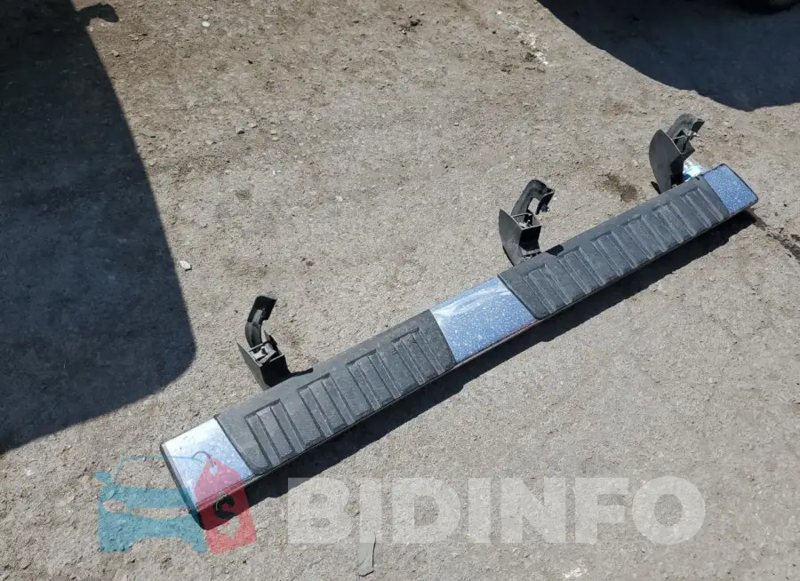 1GCRCREC4HZ403038 Photo# 12