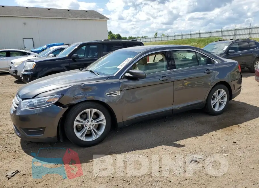 1FAHP2E81FG132232 Photo# 1