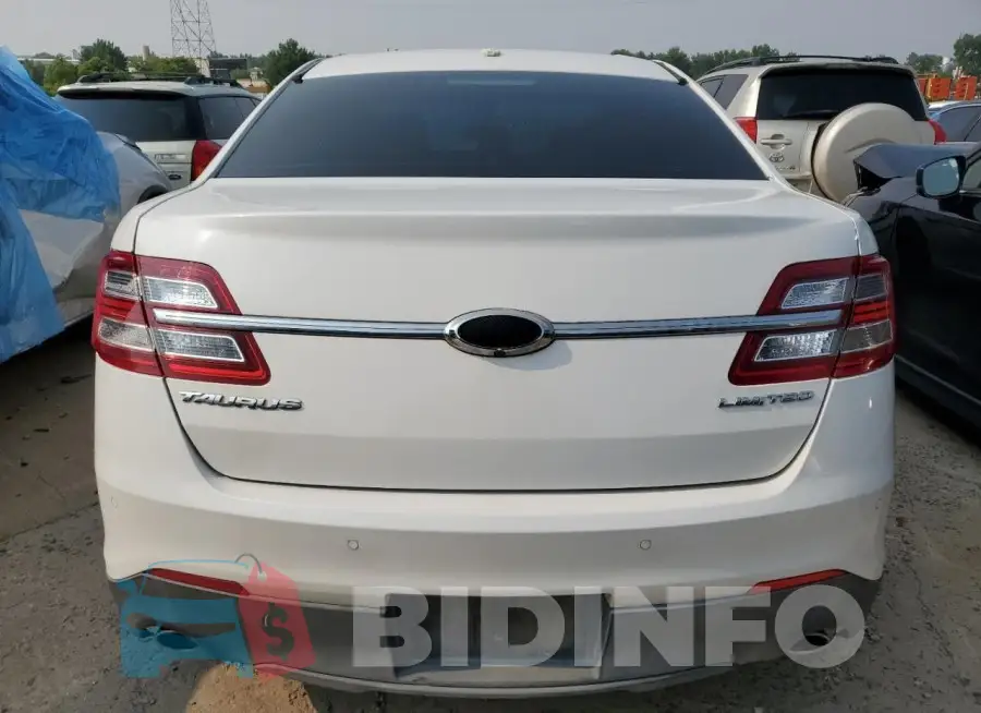 1FAHP2F88FG102854 Photo# 6