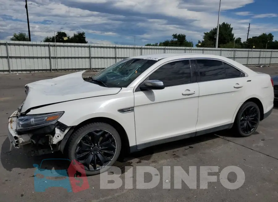 1FAHP2F88FG102854 Photo# 1
