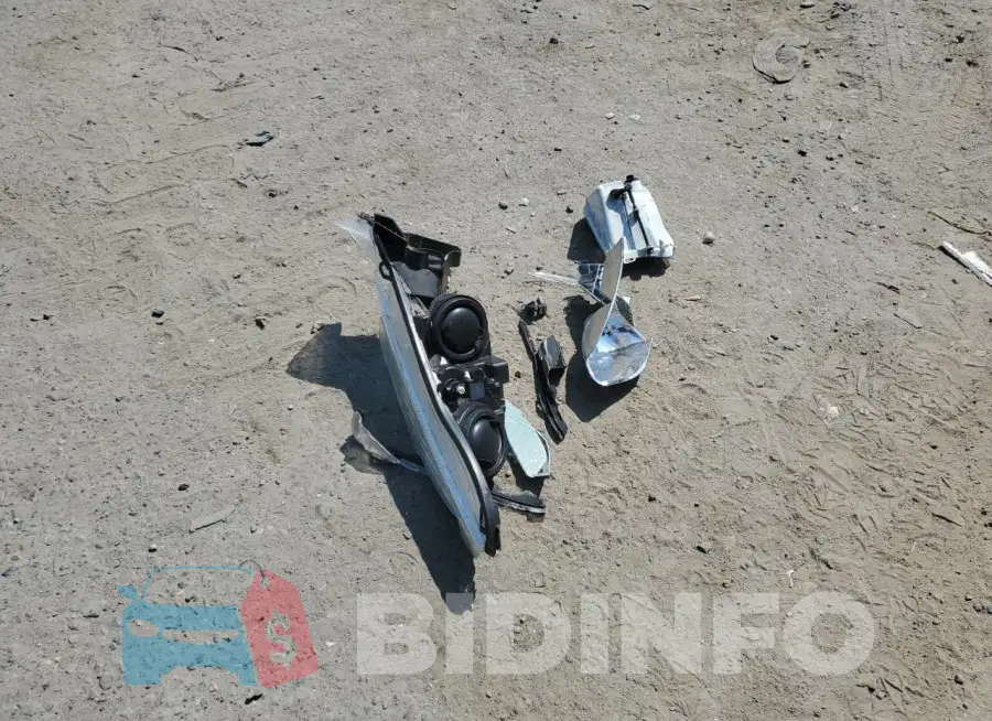 1FMCU0GD5HUD93231 Photo# 12