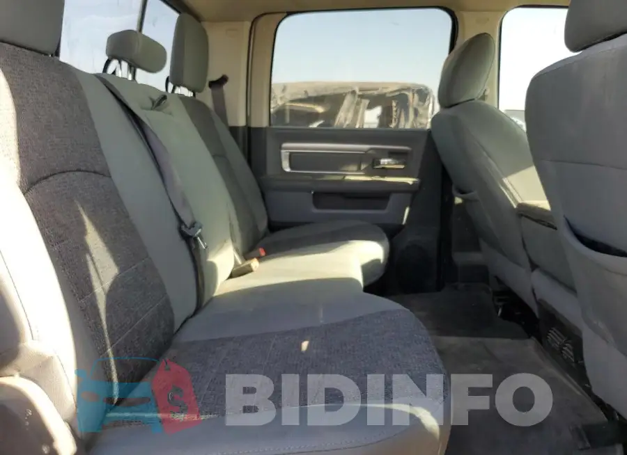 3C63RRHL5JG353232 Photo# 10