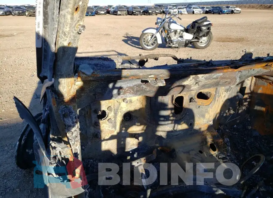 1C4HJXDG3JW167662 Photo# 9