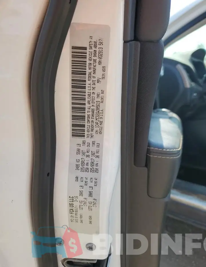 1C4PJMCS2GW305619 Photo# 13