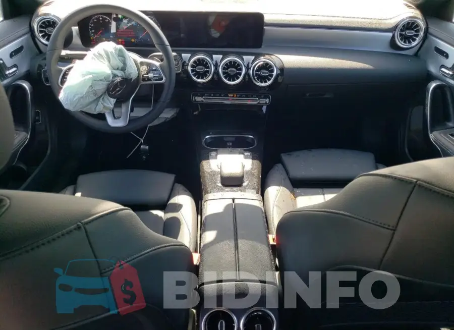 W1K5J4GB2NN249367 Photo# 8