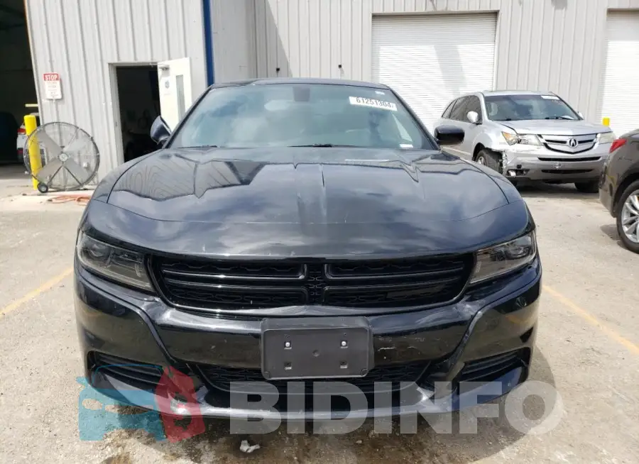 2C3CDXBGXPH535898 Photo# 5