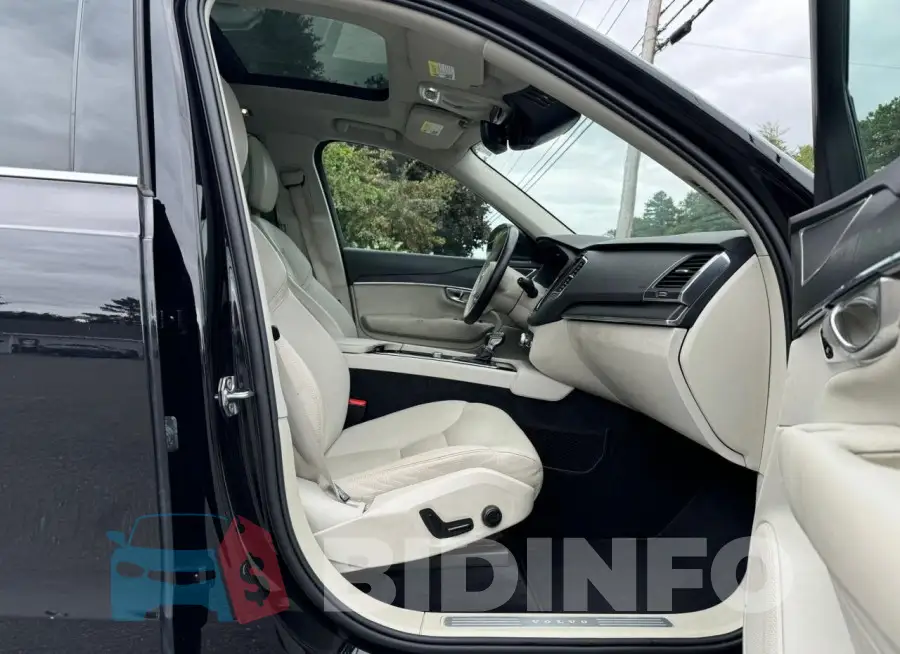 YV4A22PK1L1551244 Photo# 5