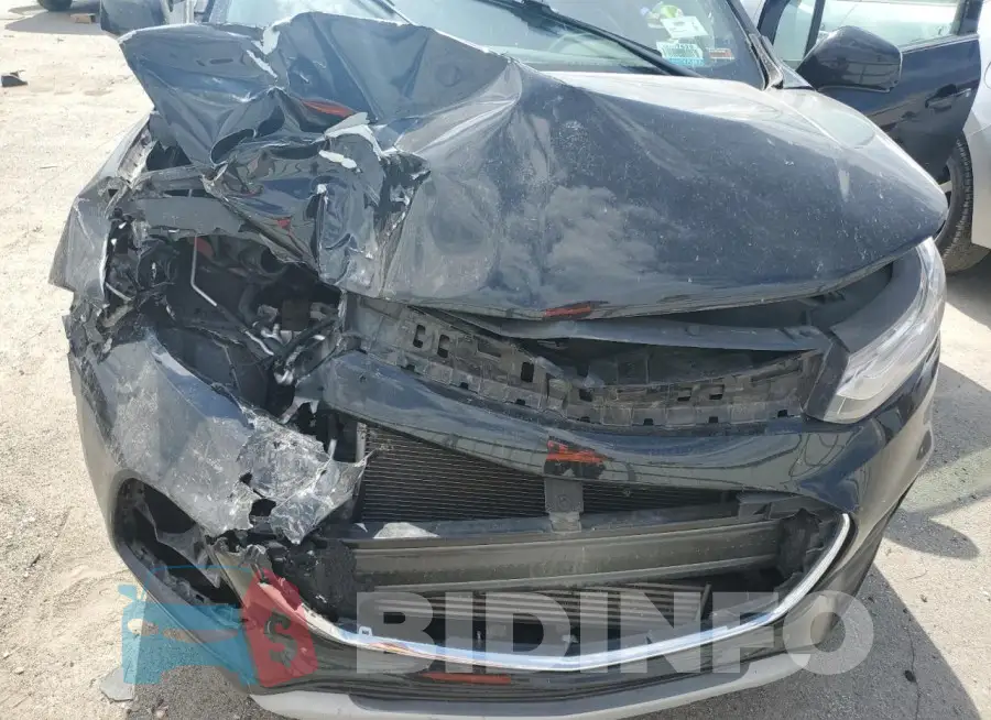 3GNCJLSB0JL333241 Photo# 11