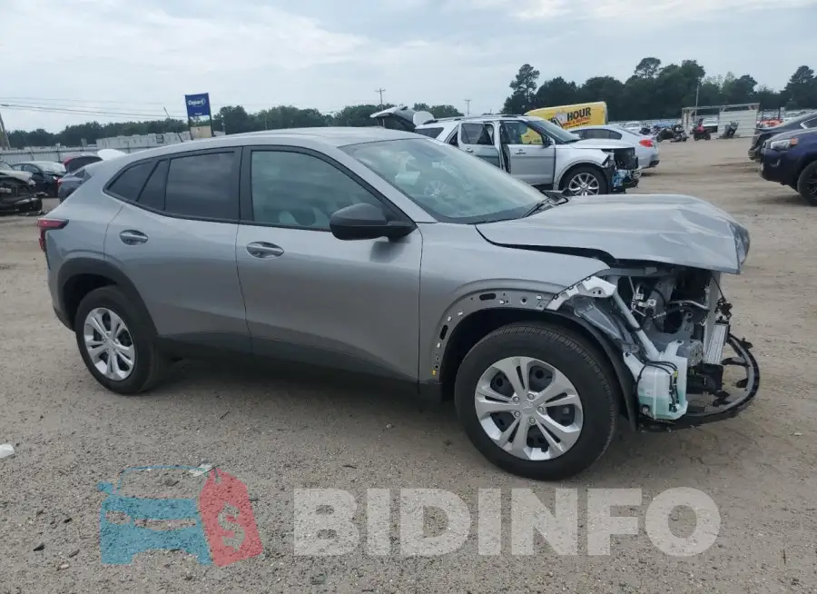KL77LFE25RC125619 Photo# 4