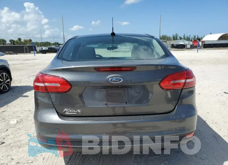 1FADP3E28HL252121 Photo# 6