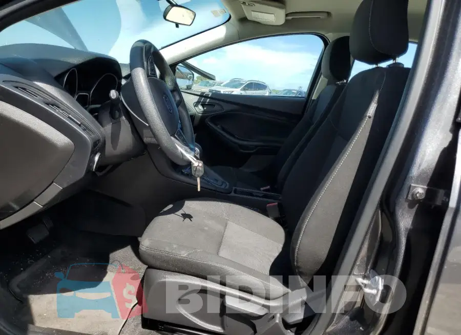1FADP3E28HL252121 Photo# 7