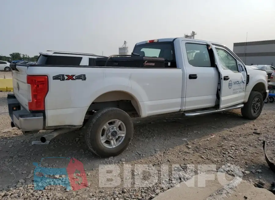 1FT7W2B64HEB76848 Photo# 3